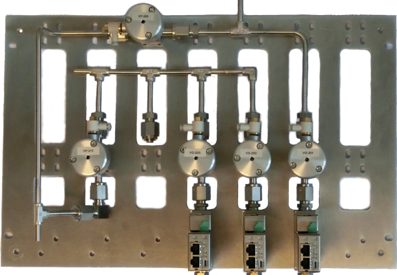 Gas distribution panel 475 - middle photo - Bestec GmbH